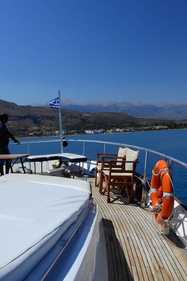 yacht rent crete